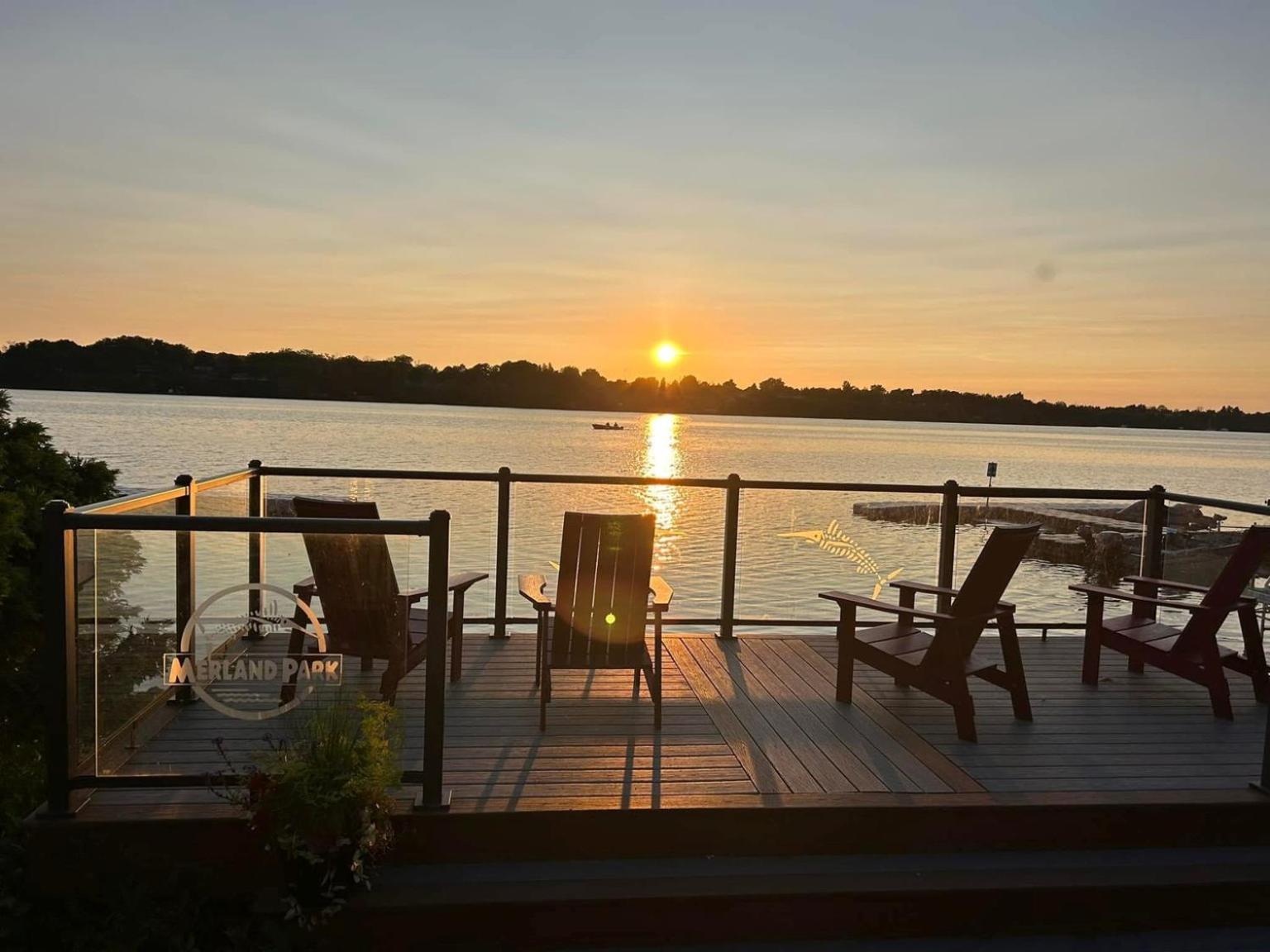 Merland Park Minnow Motel Picton Bagian luar foto